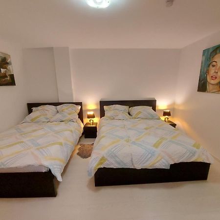 Several Different Rooms, Newly Furnished, In A New House In Vichten Ngoại thất bức ảnh