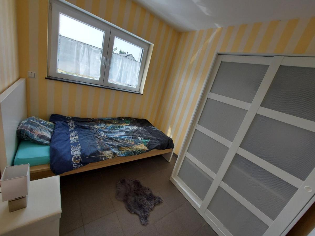 Several Different Rooms, Newly Furnished, In A New House In Vichten Ngoại thất bức ảnh